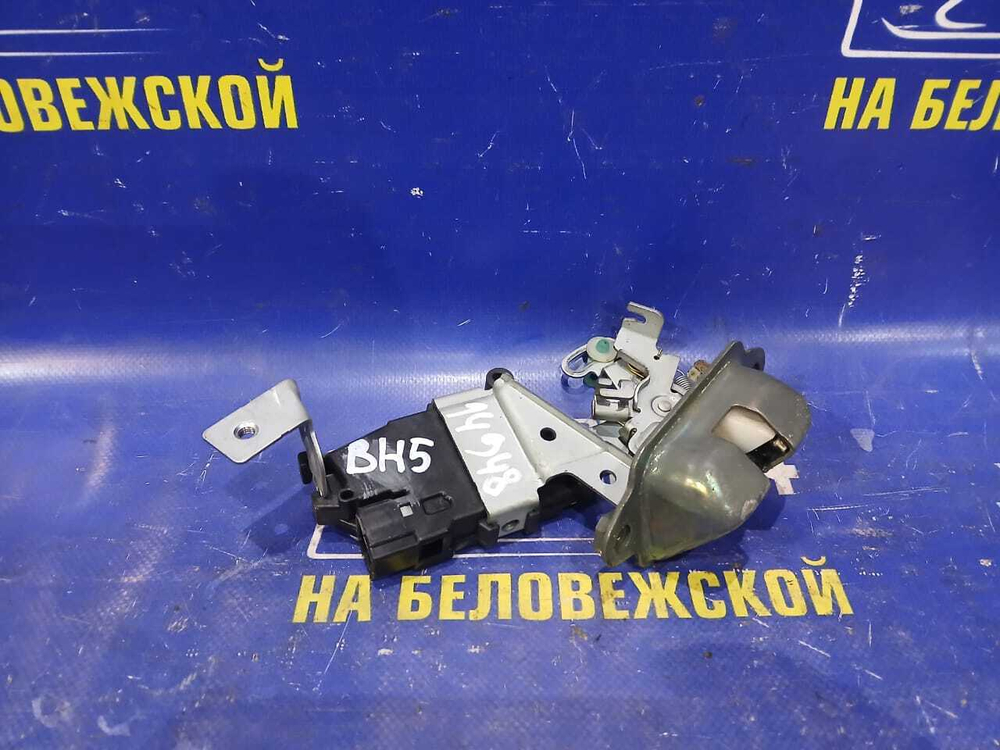 Замок багажника SUBARU LEGACY 1998-2003