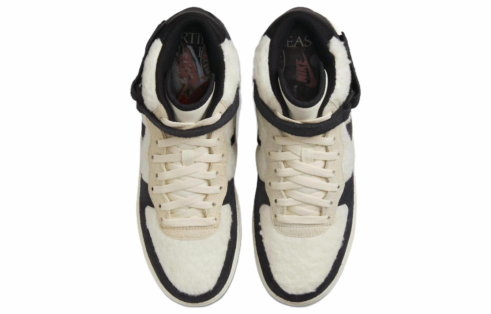 Кроссовки Nike Air Force 1 07 Premium Panda
