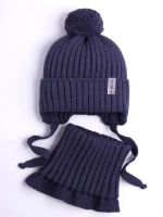 Шапка осенняя детская на завязках и снуд