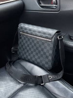 Клатч Louis Vuitton