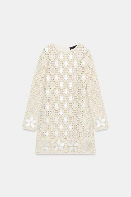 ZARA ВЯЗАНОЕ ПЛАТЬЕ С БУСИНАМИ, ЭКРЮ
