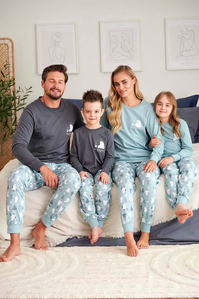 Голубая пижама с уютным принтом