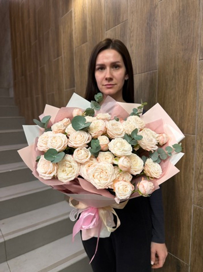 Пионовидные кустовые розочки 💕