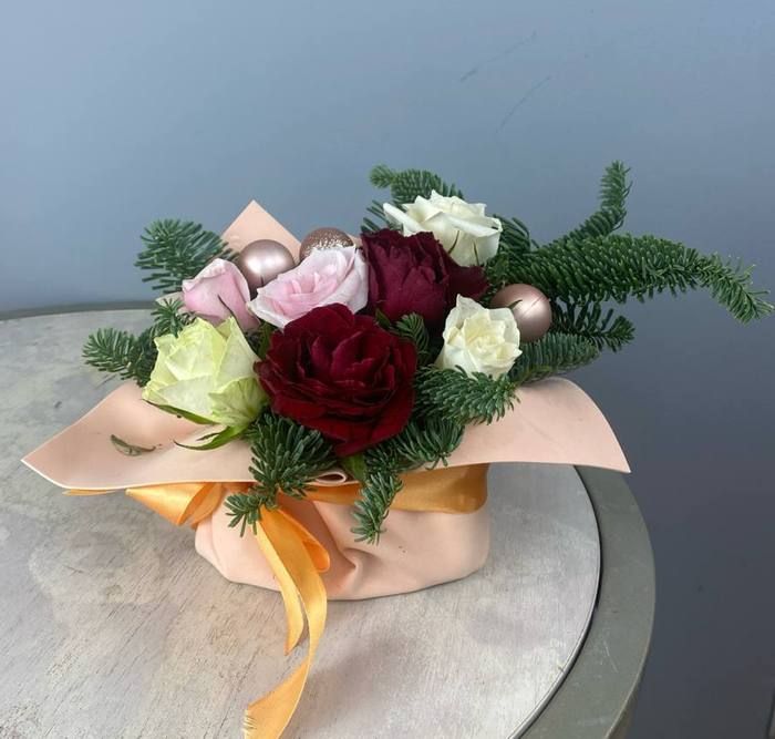 Композиция "Зимний комплимент"