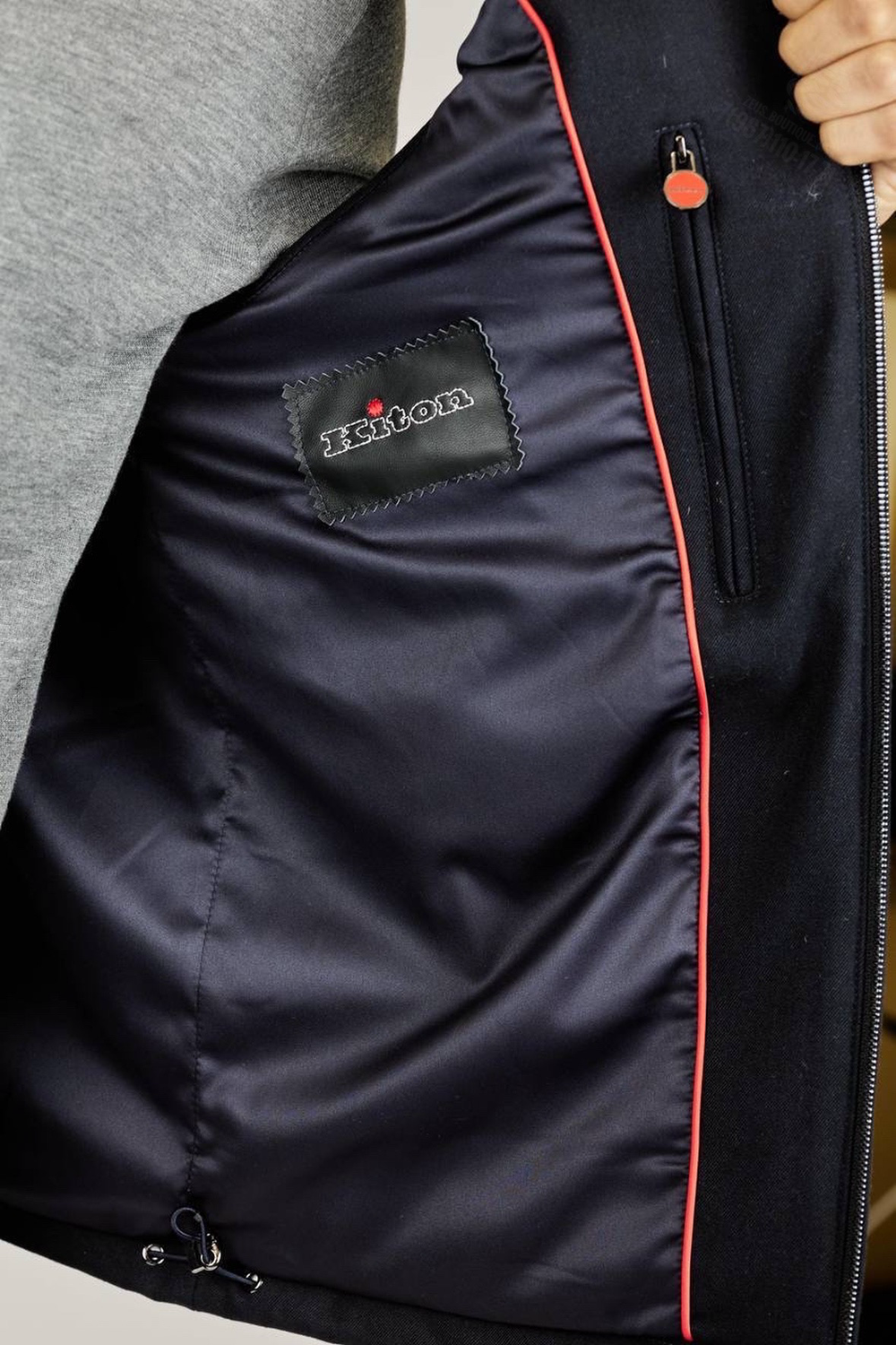 Жилет Kiton