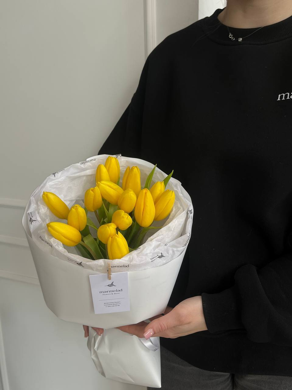 Букет из 15 желтых тюльпанов