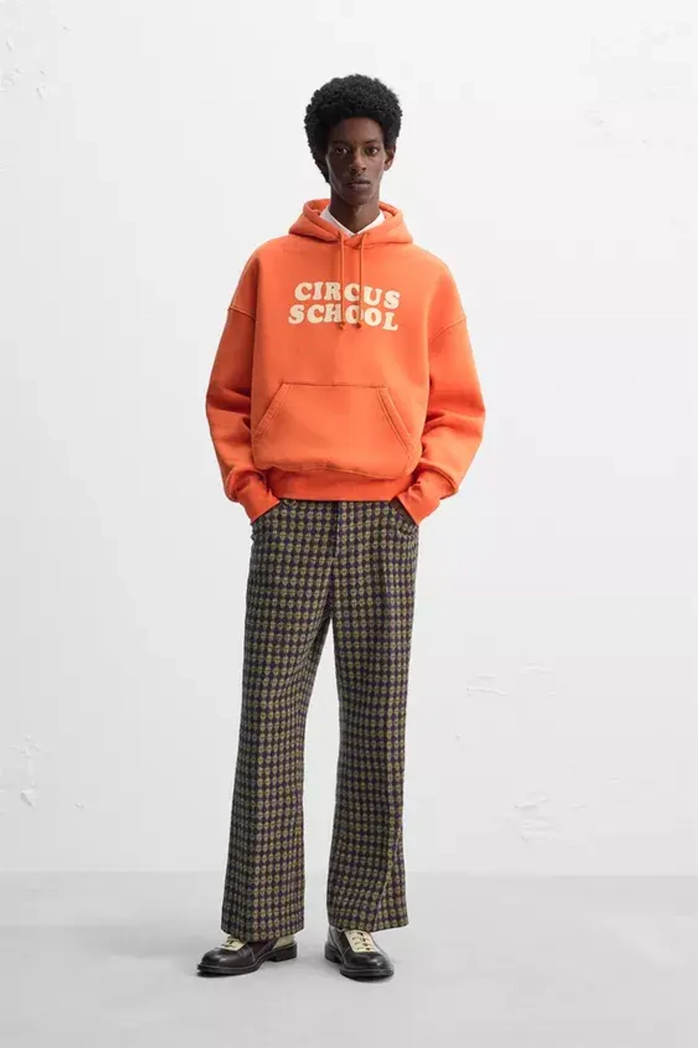 ZARA X HARRY LAMBERT ТОЛСТОВКА С КАПЮШОНОМ, ОРАНЖЕВЫЙ