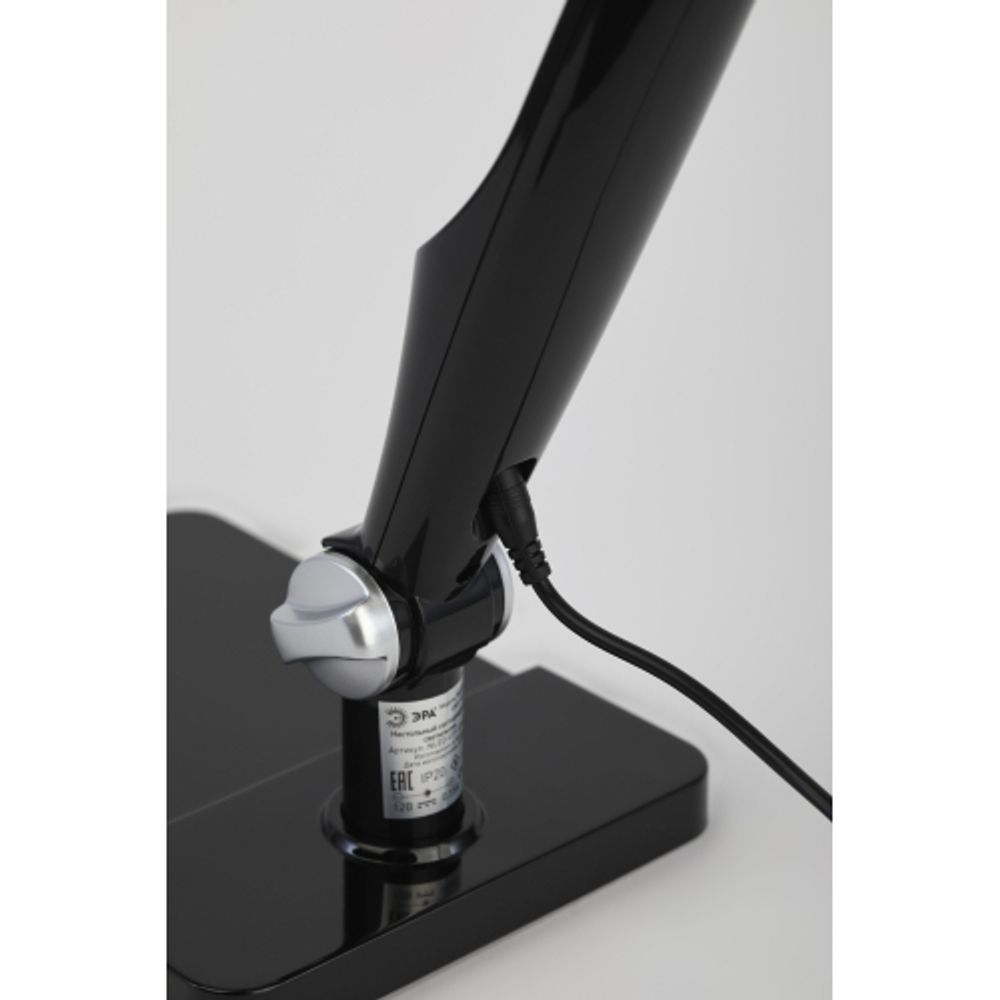 Настольный светильник ЭРА NLED-497-12W-BK светодиодный на струбцине и с основанием черный