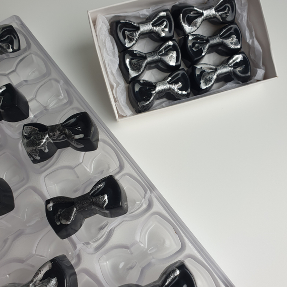 845 | Форма для шоколадных изделий "Бантик" (275*175 мм)