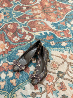 Louis Vuitton Pump (4 colors)