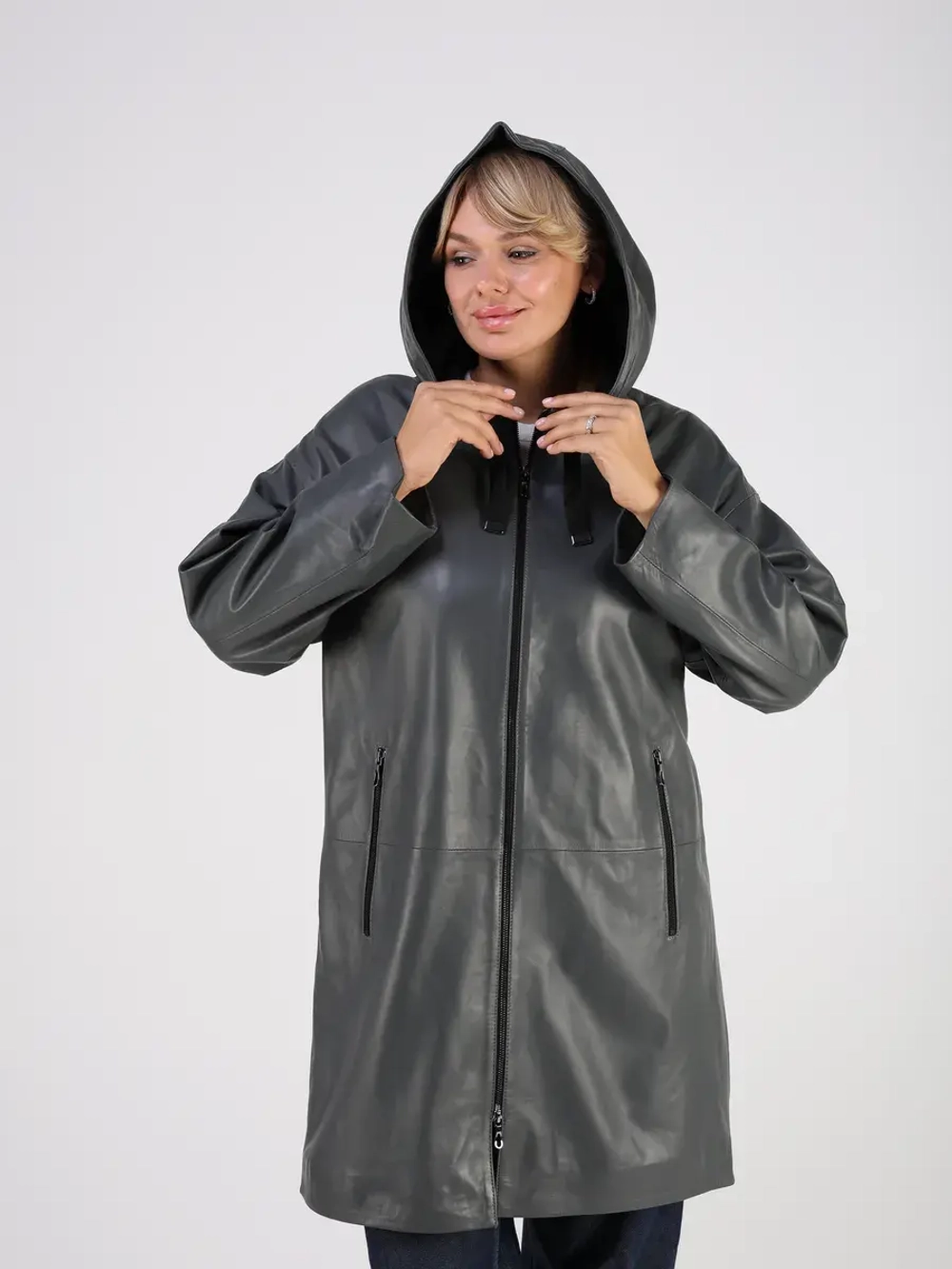 Кожаная куртка демисезонная с капюшоном длинная