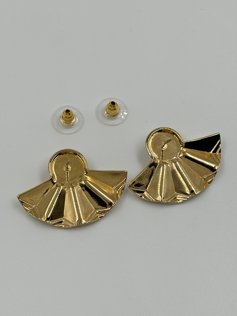 Серьги Веер с белыми кабошонами