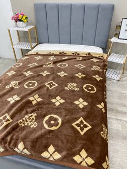 Плед БРЕНД 1,5сп ЛИКВИ