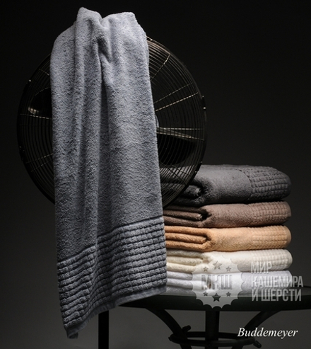 Полотенце махровое  Carrara  (Buddemeyer) -  48х85 см.