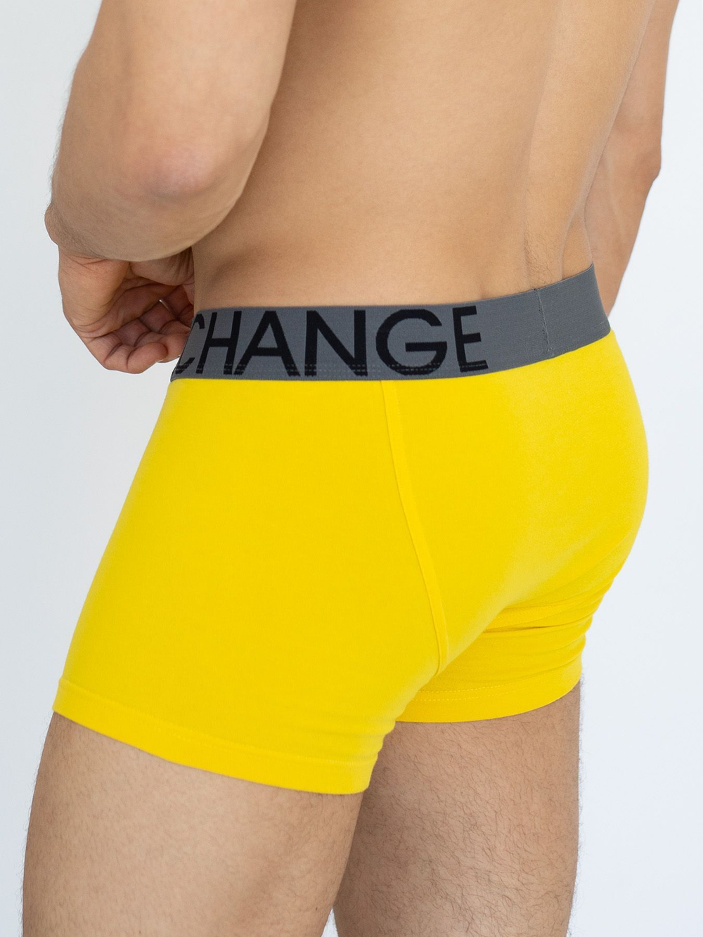 Яркие мужские трусы-боксеры с широкой резинкой (Размер: M) (Цвет: желтый)