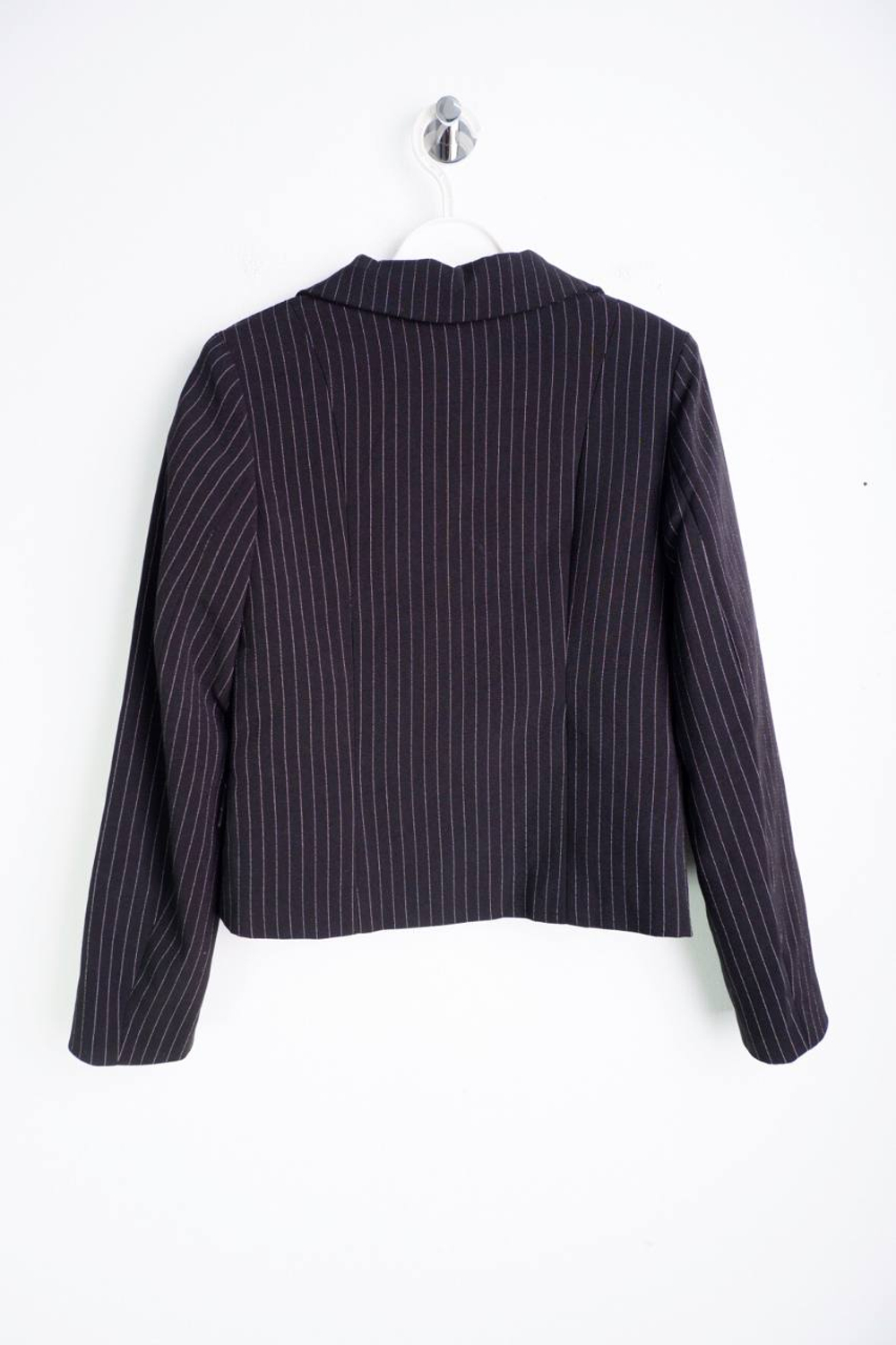 Пиджак в полоску, визуально на 8/9 лет