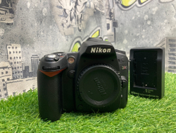 Nikon D90 12.000 кадров