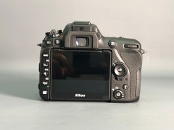 Фотоаппараты Nikon d7500+kit 18-55 2.500 кадров