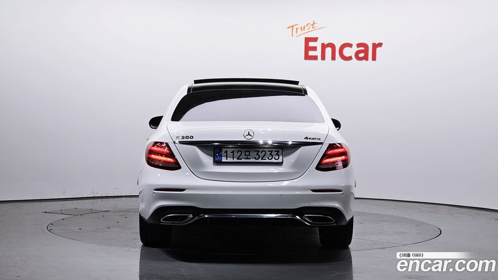 Mercedes-Benz E-Class W213 E300 4MATIC AMG Line (02.2020)