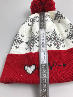 Шапка DeFacto с помпоном