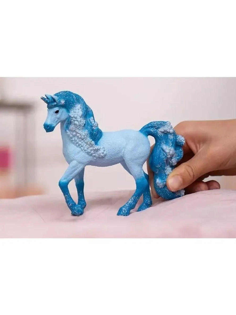 Фигурка Кобыла водяного единорога Schleich 70757
