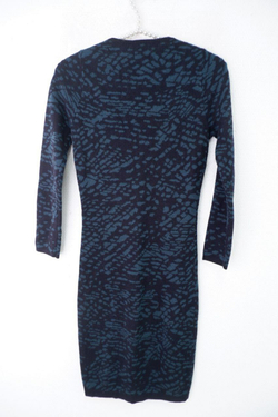 Платье Ostin шерстяное 42 размер