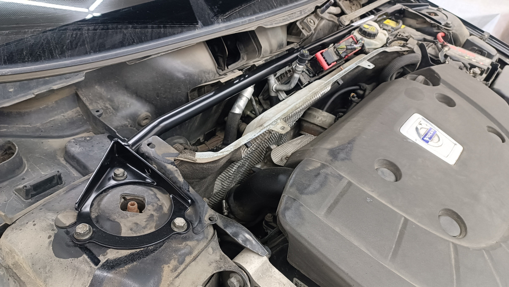 Распорка передних стоек (стаканов) Volvo S80 (2) 4.4л, 3.2л и Volvo XC70 3 дизель (ПОД ЗАКАЗ)