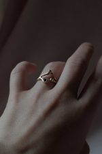 Кольцо Веточка со шпинелью, позолота