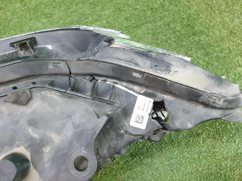 Битая Фара правая Genesis G90 (2018-2022) LED