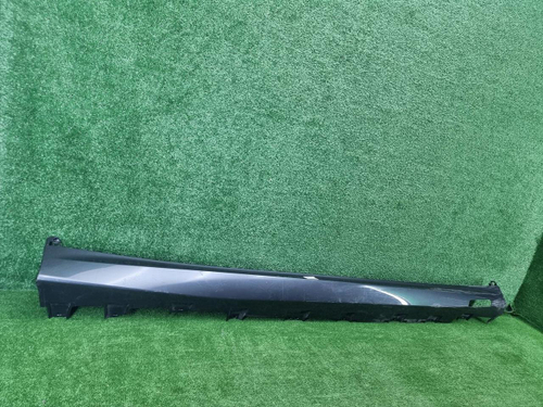 Накладка порога правая BMW X7 G07 (19-нв) M-paket