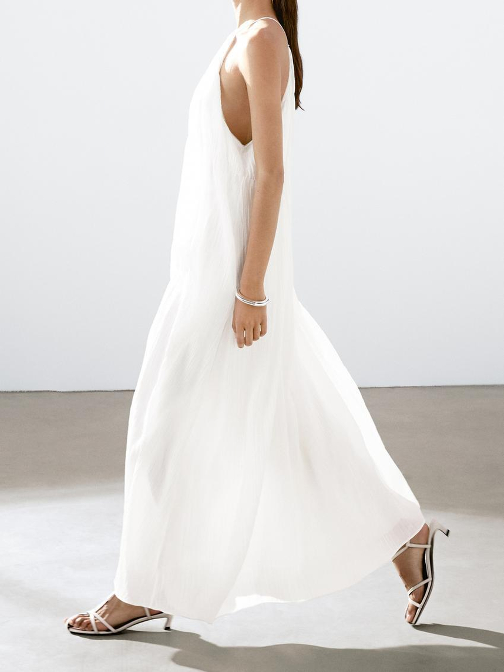 Massimo Dutti Длинное плиссированное платье со сборкой, натуральный, кремовый