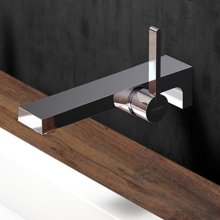 Смеситель для раковины Steinberg Серия 240 настенный с керамическим картриджом Джойстик, в комплекте со скрытым корпусом 1/2“, выступ 204мм, хром 240 1800