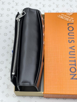 Бумажник Louis Vuitton Brazza