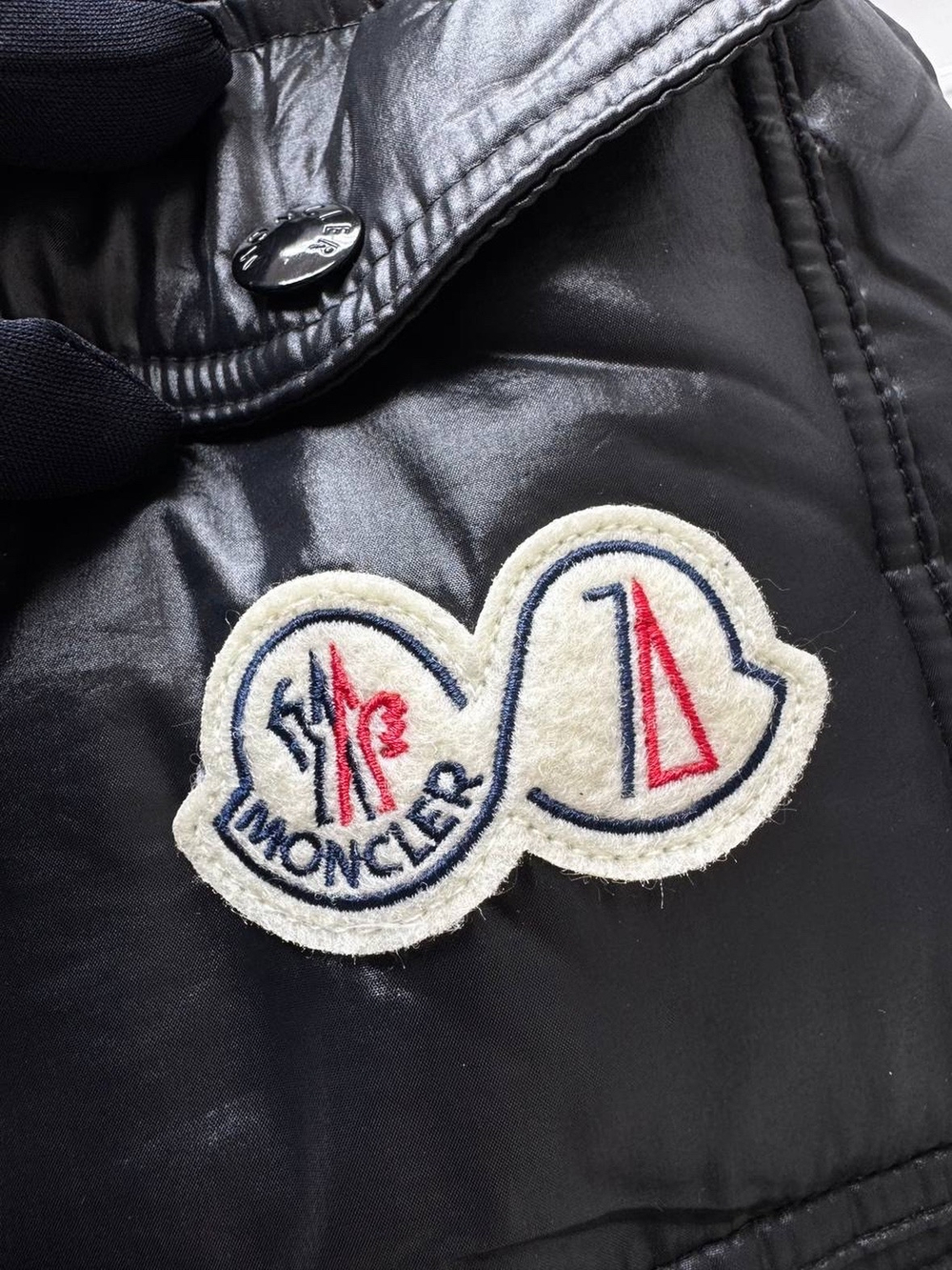 Пуховик Moncler
