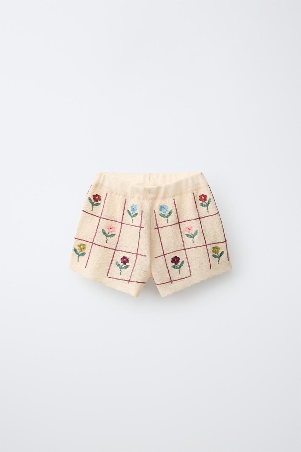 ZARA ТРИКОТАЖНЫЕ ШОРТЫ С ЦВЕТОЧНЫМ ПРИНТОМ, ЦВЕТ СЛОНОВОЙ КОСТИ