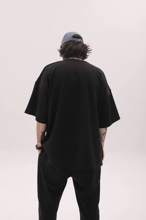 Футболка оверсайз(унисекс) «КОММ€₽$» Футболка оверсайз(унисекс) «КОММ€₽$»