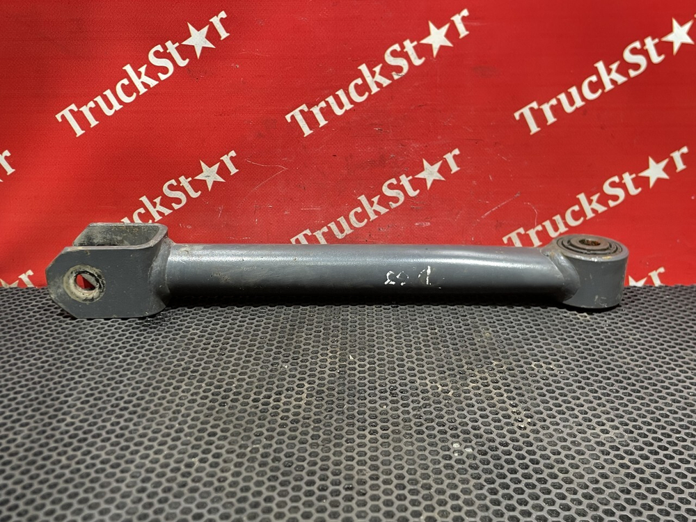 Стойка заднего стабилизатора 2018г