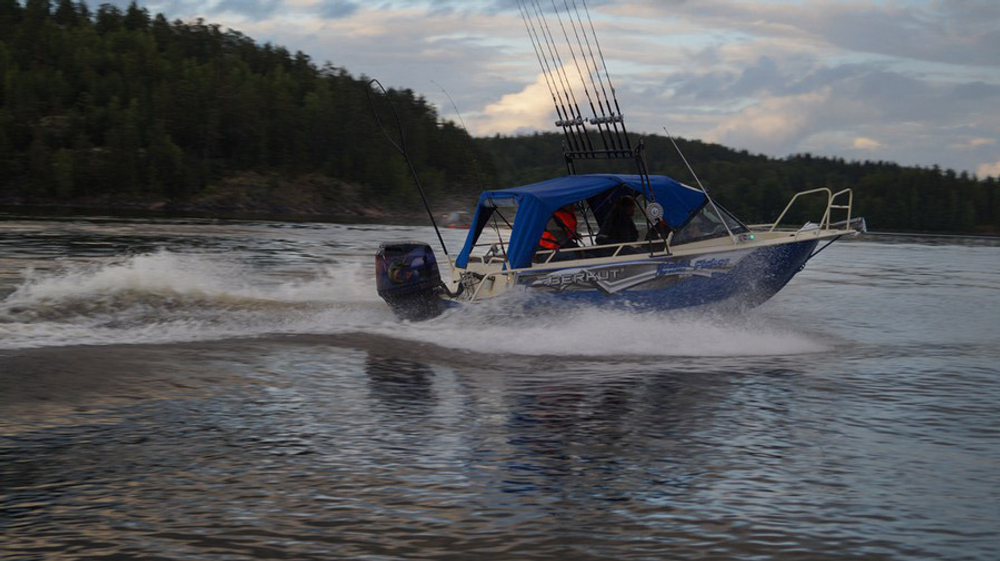 Лодка BERKUT L-Fisher
