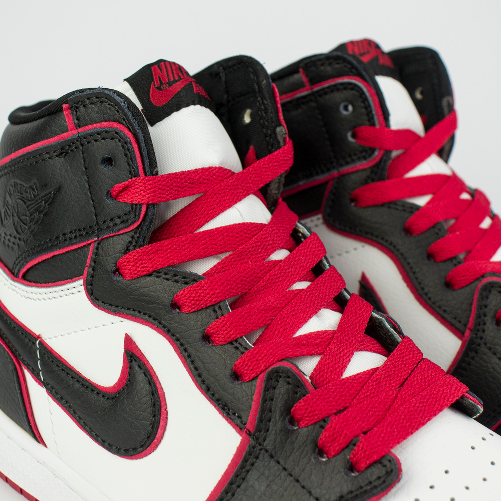 Кроссовки Nike Air Jordan 1 Bloodline