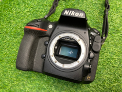 Nikon D810 7.800 кадров