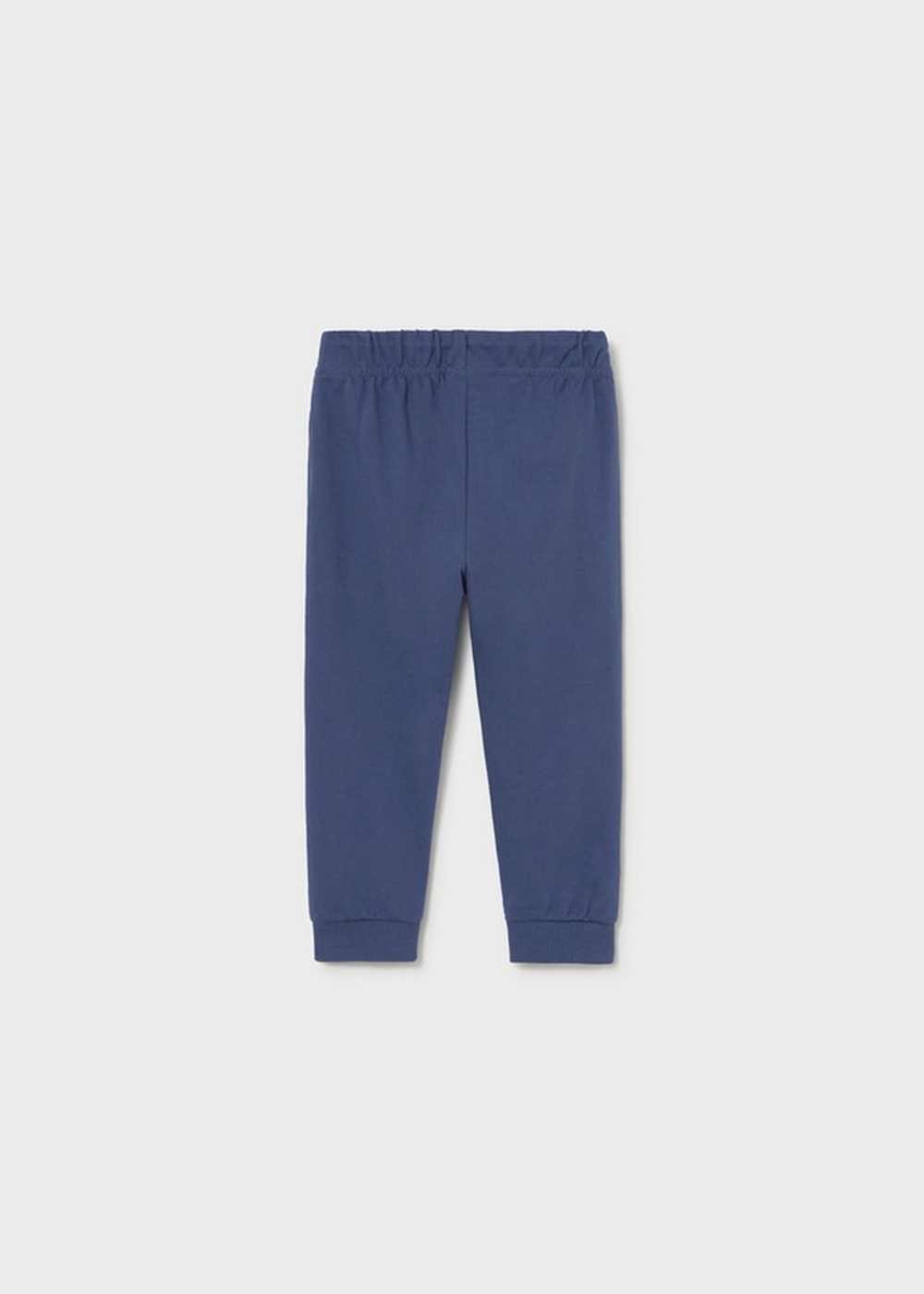 спортивный костюм с футболкой