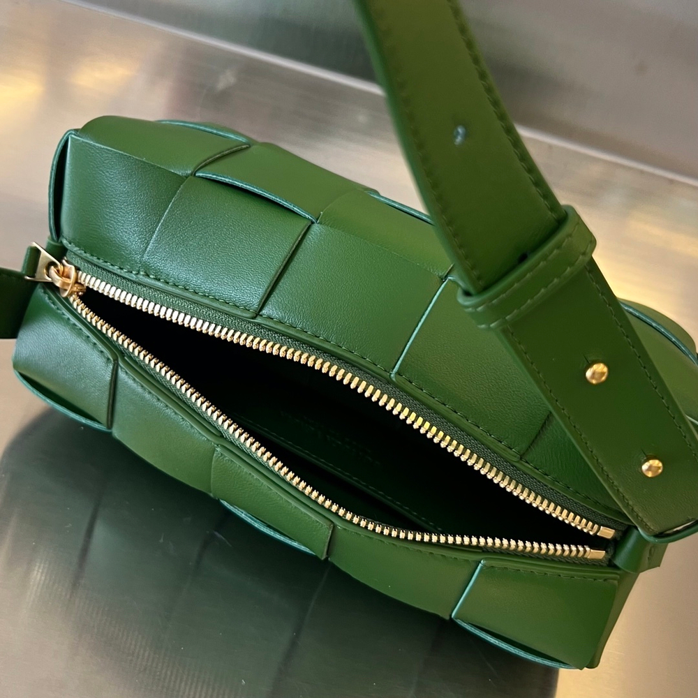 Bottega Veneta Small Brick Cassette 23 cm