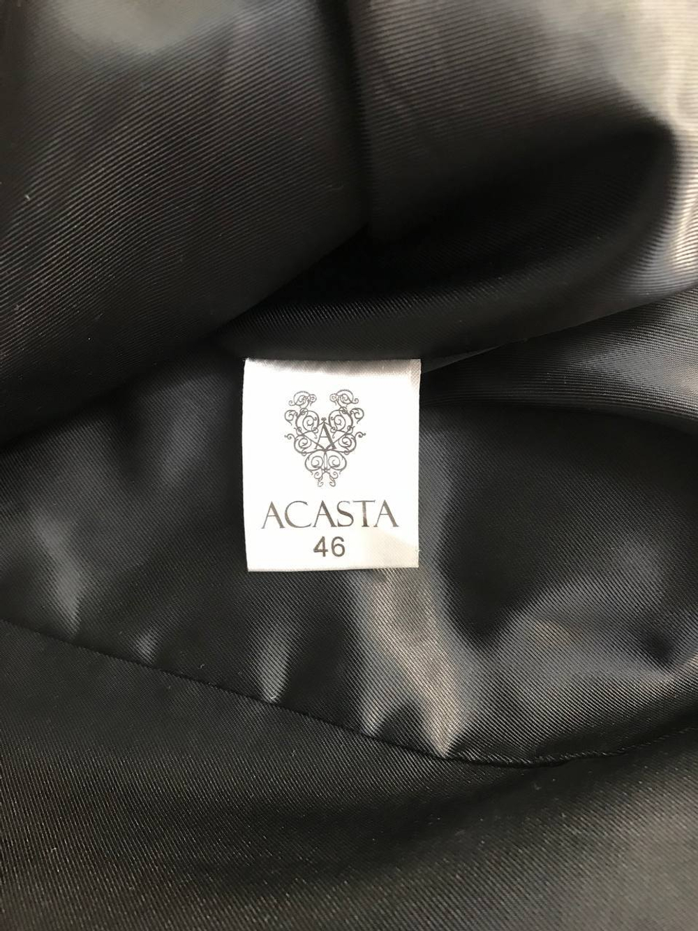 Пальто Acasta теплое, визуально на 46 размер