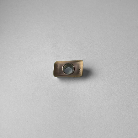 APMT1135PDER FE2330Y  Пластина фрезерная