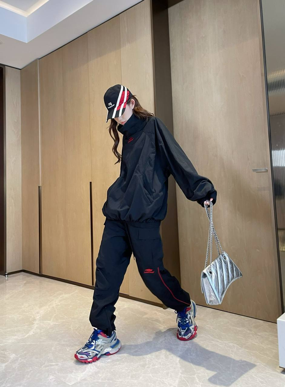 Штаны Balenciaga