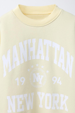 ZARA ТОЛСТОВКА В СТИЛЕ ПРЕППИ С НАДПИСЬЮ, ЖЕЛТЫЙ