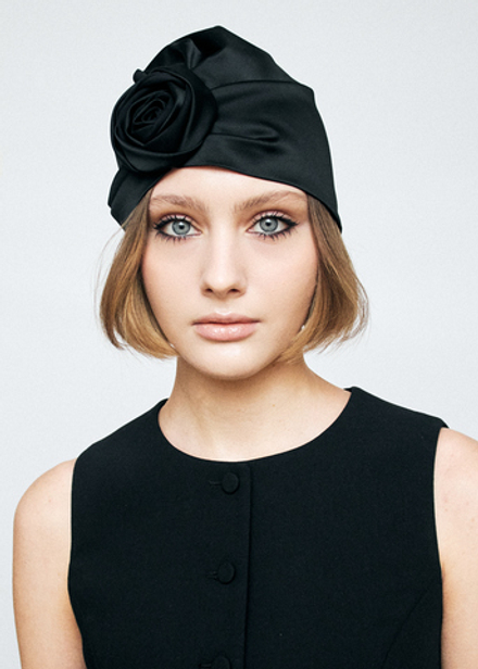 Шелковая чалма с декором в форме цветка