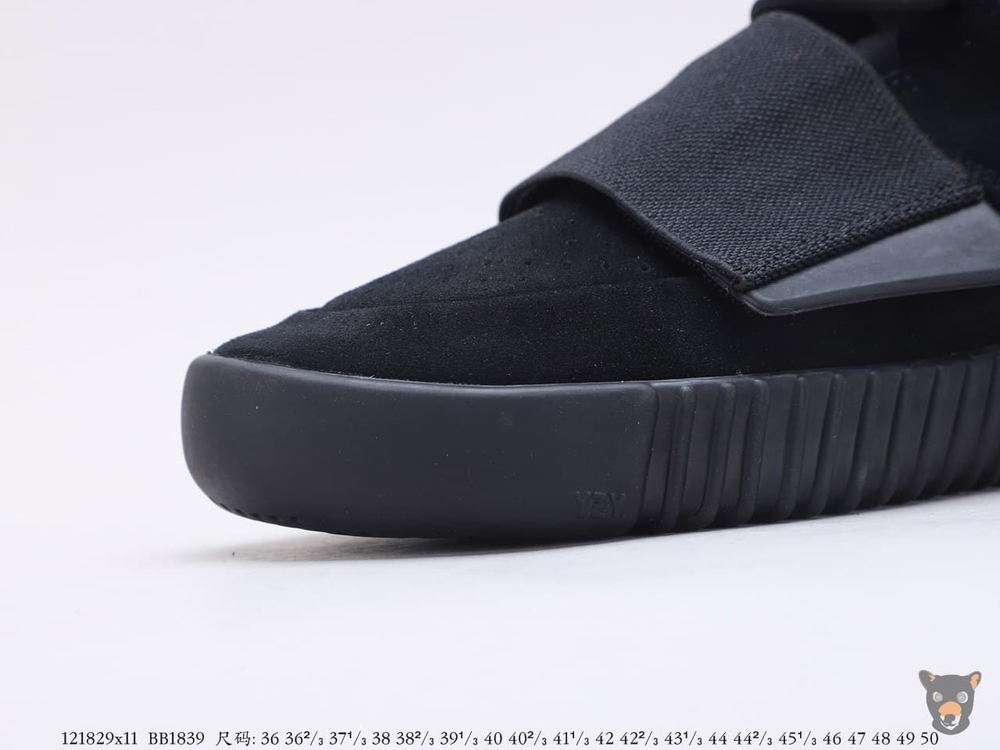 Кроссовки Yeezy Boost 750 "Triple Black"