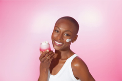 Estee Lauder Nutritious Melting Soft Creme/Mask - успокаивающий, легкий крем и маска 2в1 /   15  ml  / GTIN 887167650626