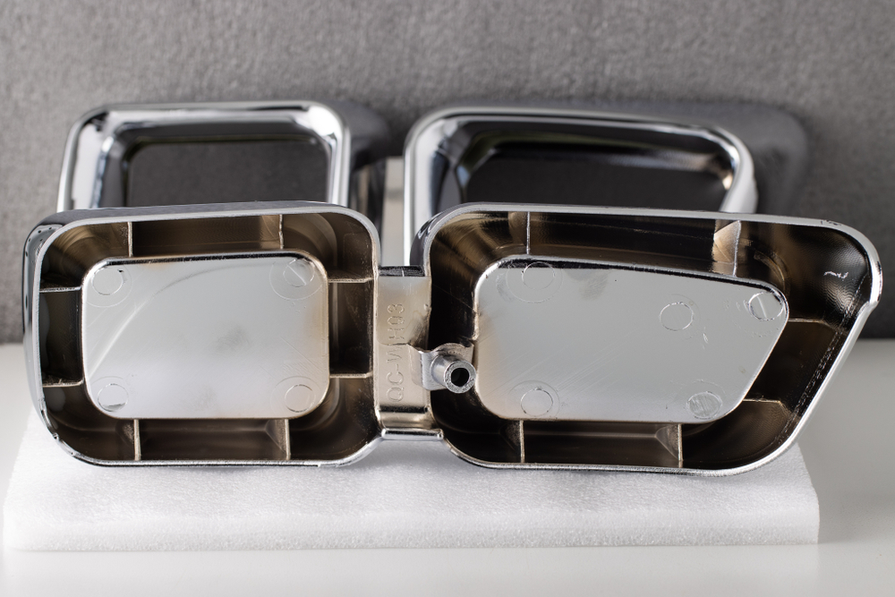 Катафот бампера Lada Priora 2 Sal-man "Фальшь выхлоп" AMG